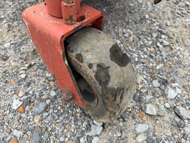 ditch-witch-c12-image-20