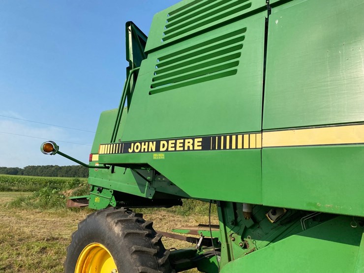 john-deere-9600-4x4-combine-image-10