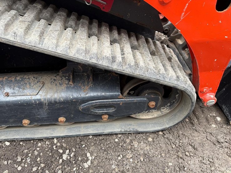 2023-kubota-scl1000-image-14