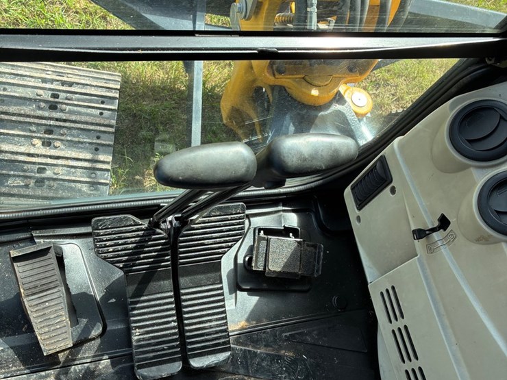 kobelco-sk55srx-image-17