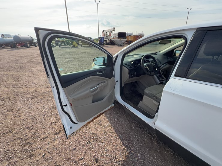2013-ford-escape-image-16