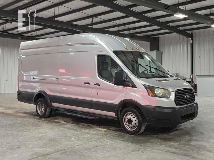 2015-ford-transit-image-2