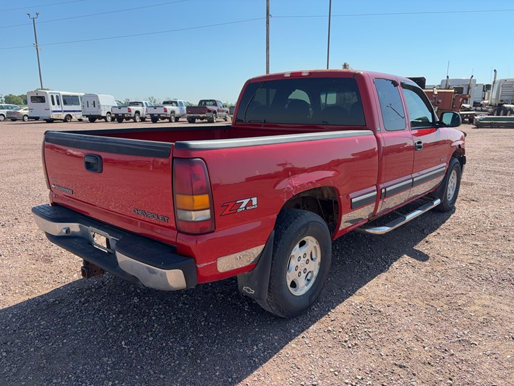 2001-chevrolet-silverado-1500-image-5