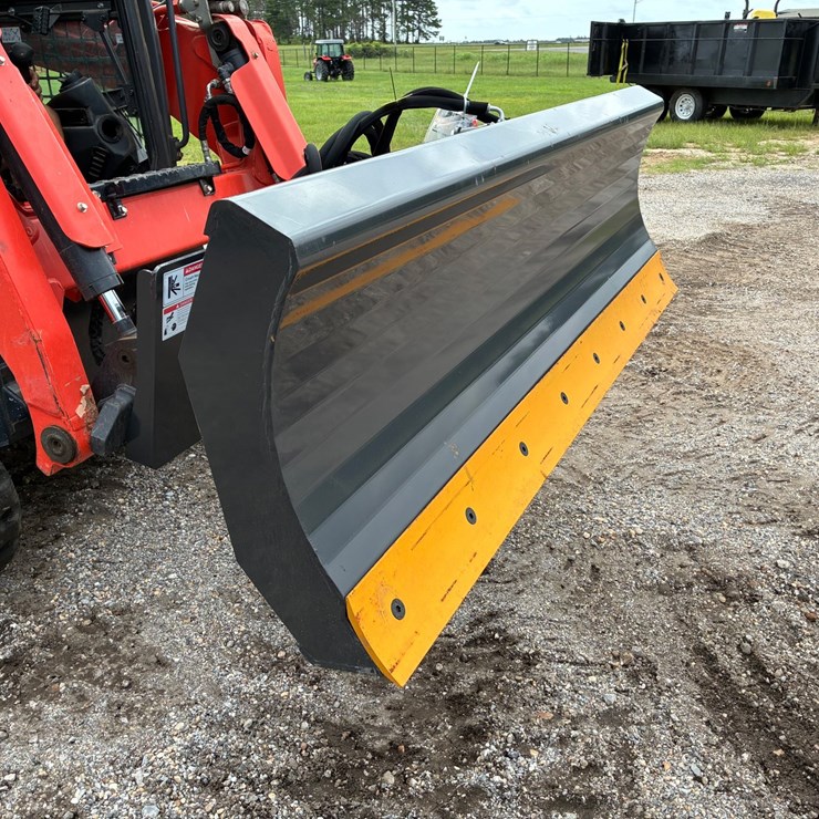 #20297 • Wolverine 6 way dozer blade