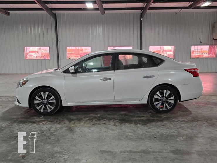 2017-nissan-sentra-image-5