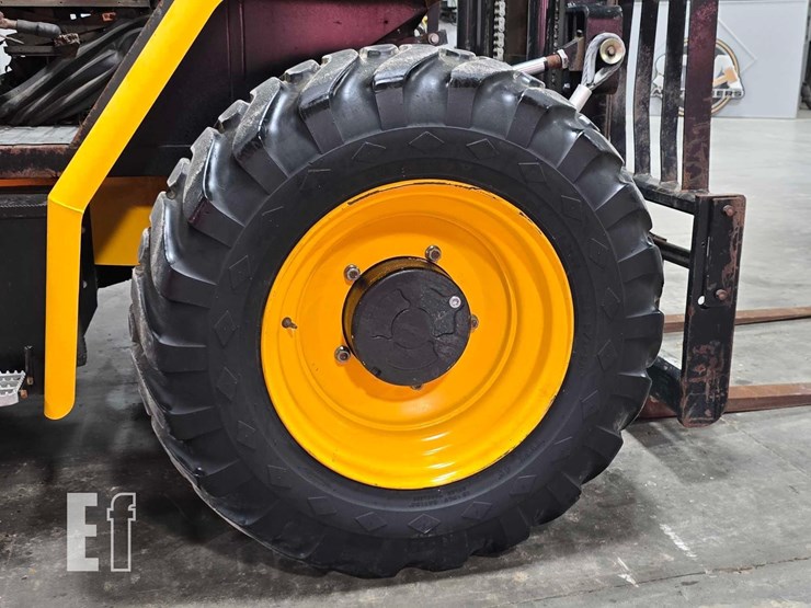 2020-jcb-930-image-24