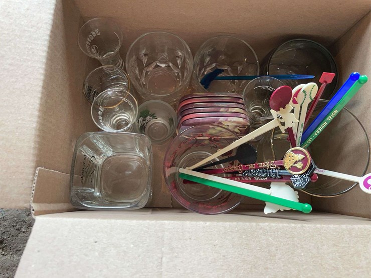 barware-collection-including-ice-bucket,-milk-glass,-and-assorted-drink-stirrers-image-6