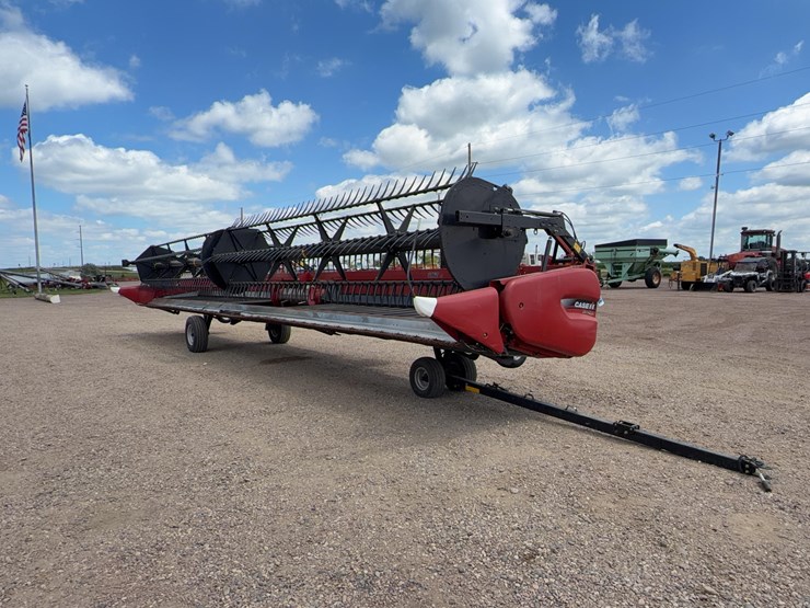 2014-case-ih-3162-image-1