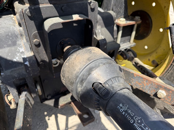 2000-john-deere-4200-image-24