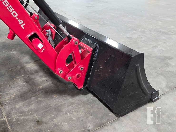 2026-mahindra-4540-image-11