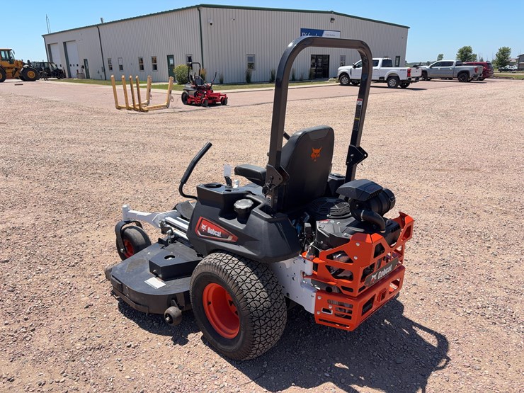 2023-bobcat-zt7072sp-zero-turn-mower-image-7