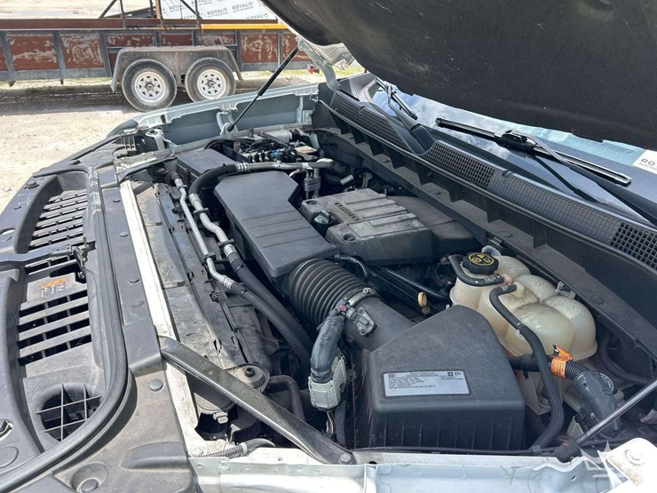 2020-chevrolet-silverado-1500-image-8