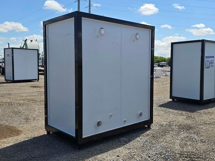 mobile-toilet-image-4