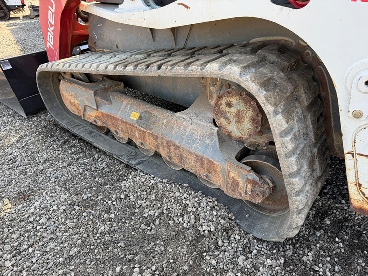 2017-takeuchi-tl12v2-image-17