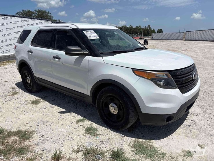 2013-ford-explorer-image-2