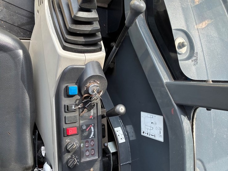 kobelco-sk55srx-image-18