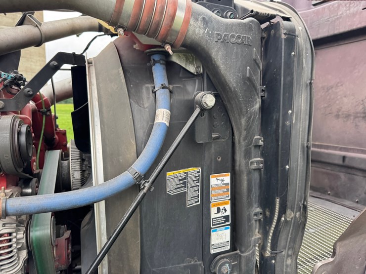 2021-kenworth-w900l-image-89