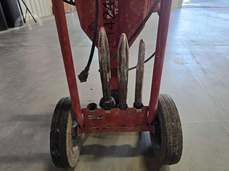 2019-hilti-te2000-avr-30-39-lb-electric-breaker-image-5