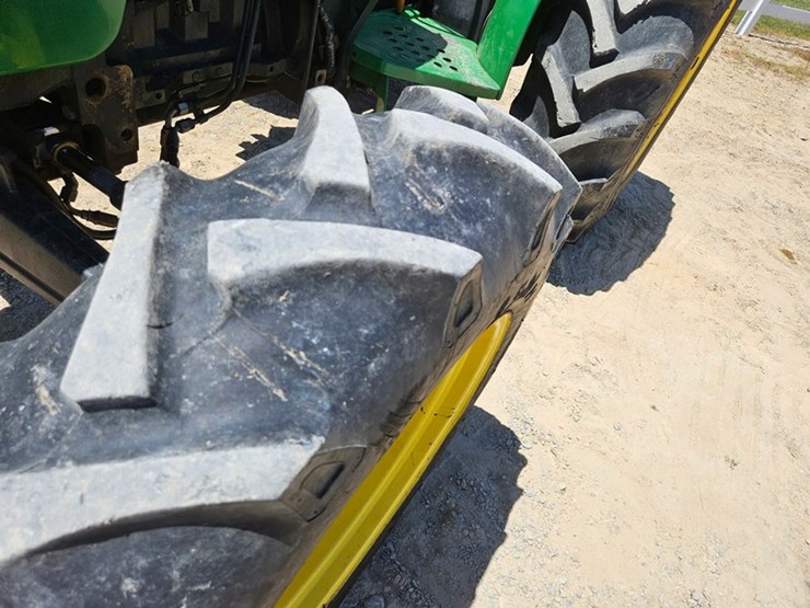 john-deere-5105-image-45