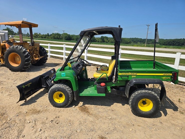 2006-john-deere-gator-image-2