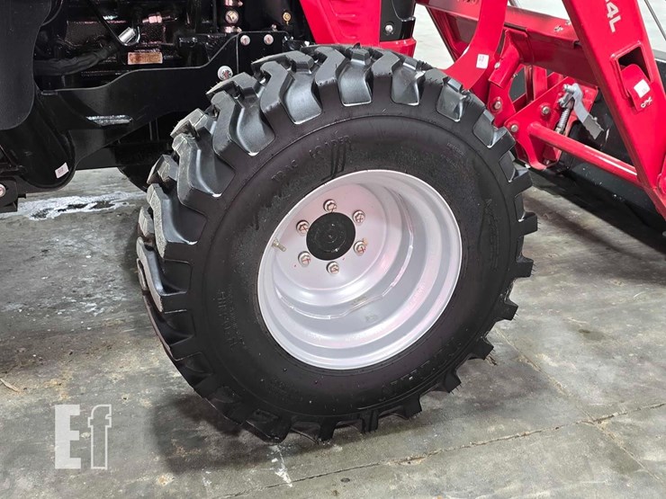 2026-mahindra-4540-image-29