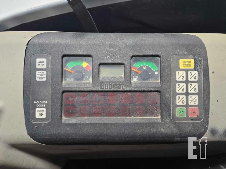 2008-bobcat-325g-image-22