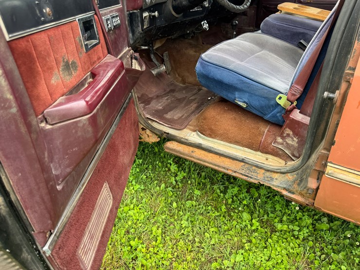 1986-gmc-3500-image-26