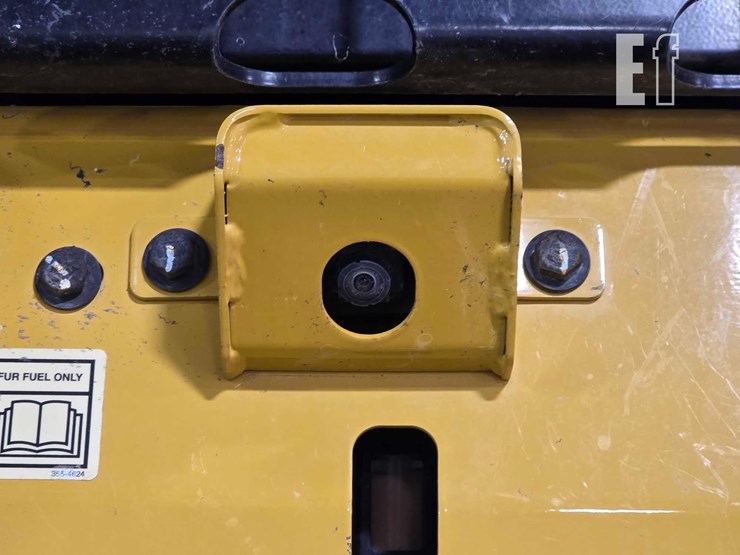 2022-caterpillar-d3-image-23