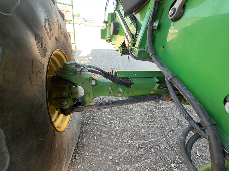 2015-john-deere-s680-image-34