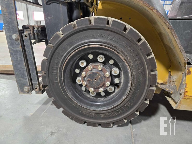 2020-caterpillar-gp25n-image-22