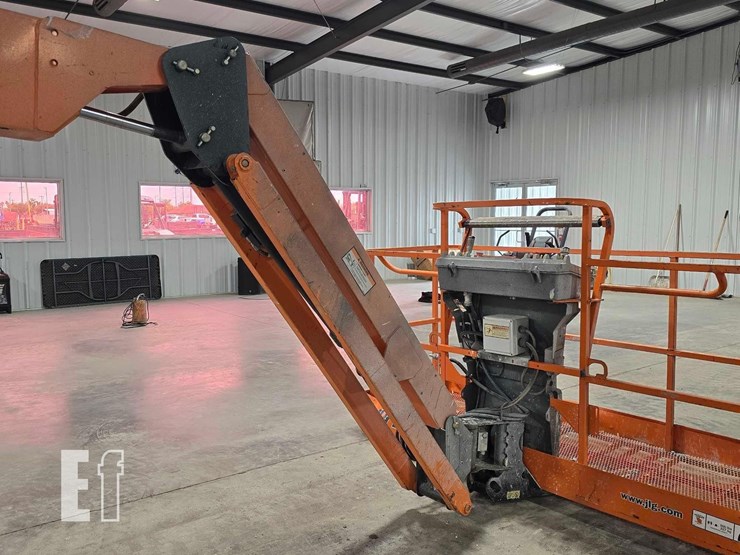 2006-jlg-660sj-image-17