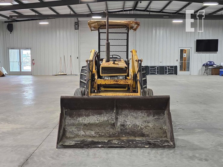 case-ih-585-image-7