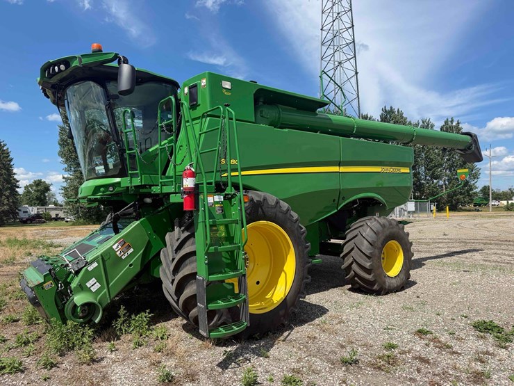 2019-john-deere-s780-image-24