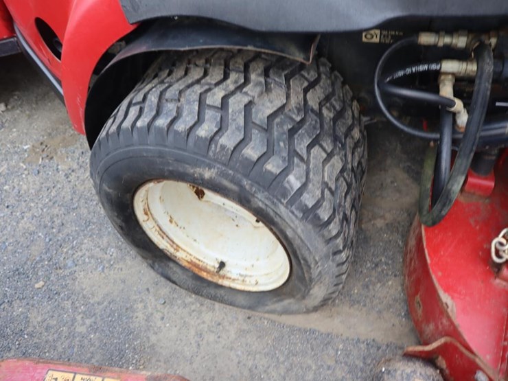 toro-groundmaster-7210-diesel-zero-turn-mower-image-8