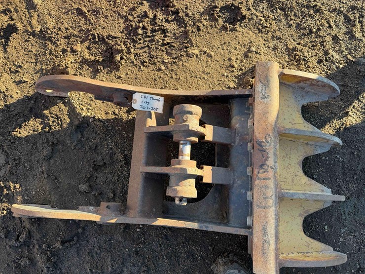 caterpillar-307-image-6