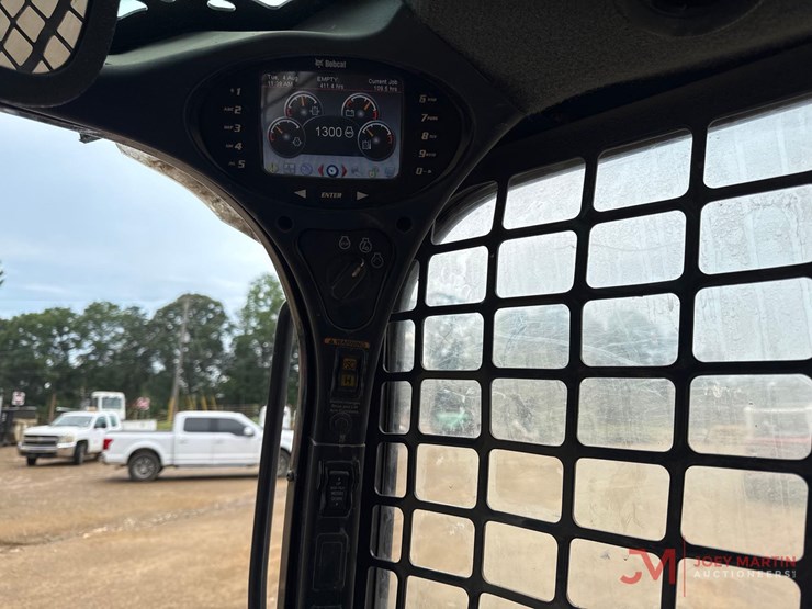 2014-bobcat-t750-image-19