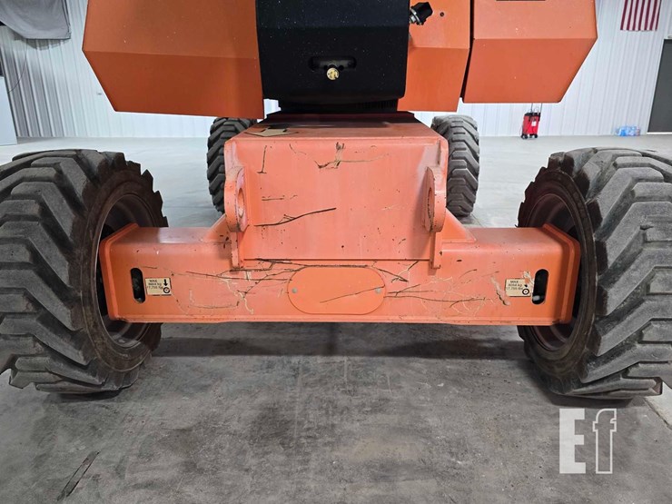 2016-jlg-800aj-image-19
