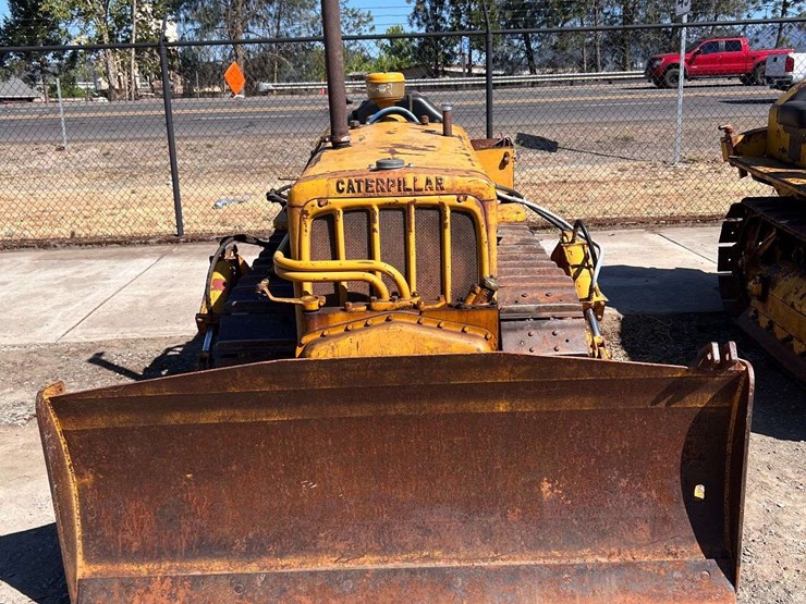 caterpillar-d2-image-2