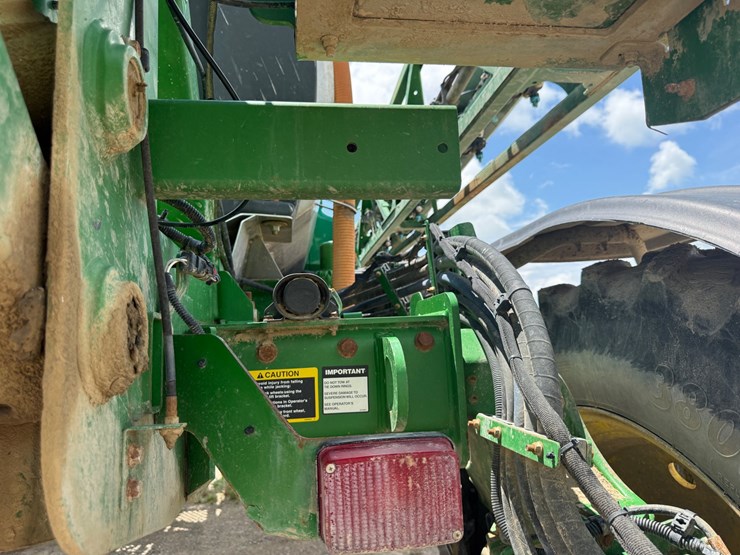 2016-john-deere-r4038-image-64
