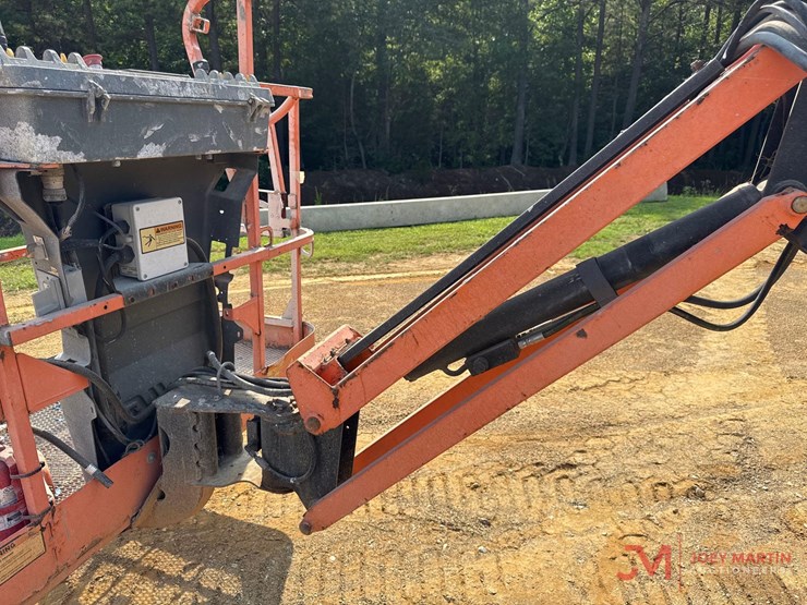2017-jlg-450aj-image-13