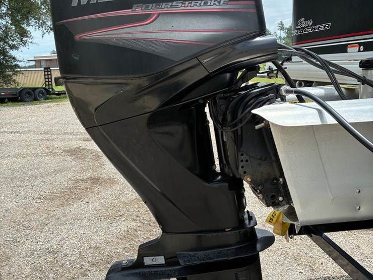 #20293-•-2018-suntracker-pontoon-boat-image-6