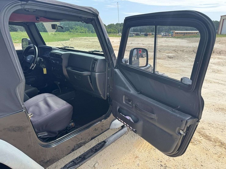 2006-jeep-wrangler-image-14