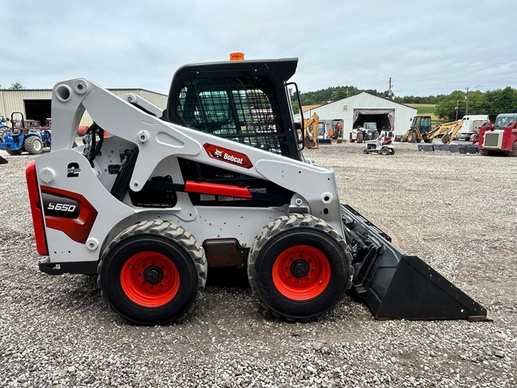 2024-bobcat-s650-image-5