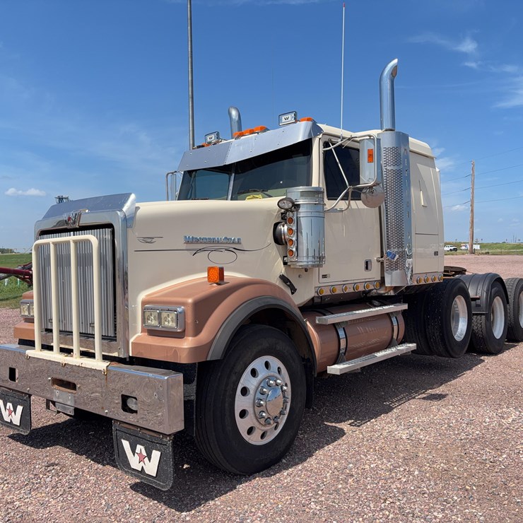 2011 WESTERN STAR 4900FA