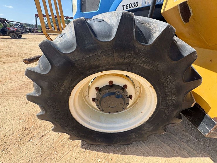 2010-new-holland-t6030-image-26