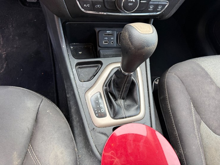 2014-jeep-cherokee-image-91