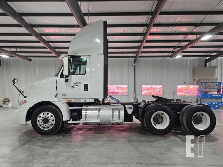 2016-international-prostar-image-5