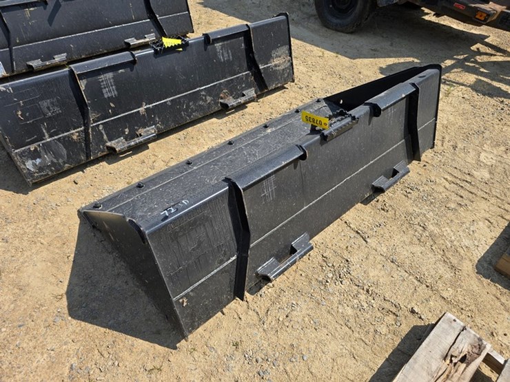 john-deere-72-image-2