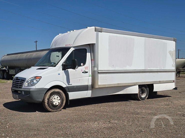 2009-freightliner-sprinter-3500-image-1