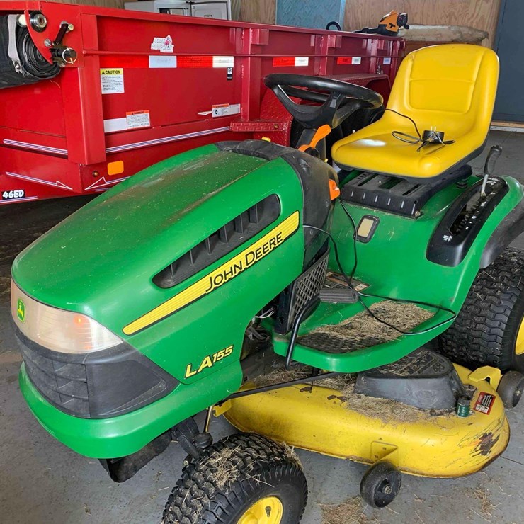 JOHN DEERE X380
